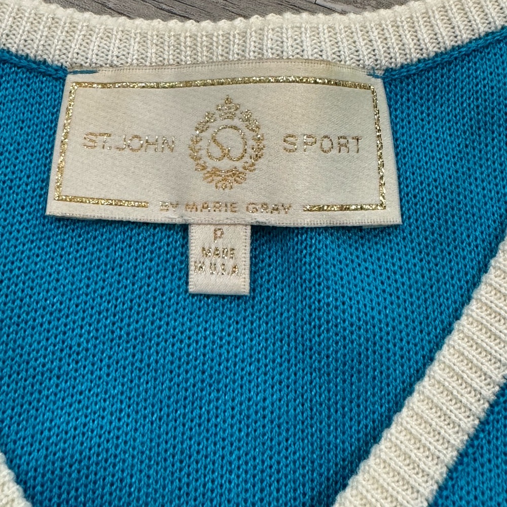 ST JOHN SPORT Marie Grey three piece set size small - Picture 3 of 15